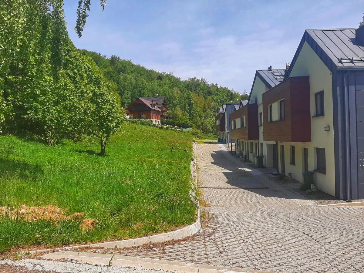 Apartamenty Zloty Widok ชเจอร์ค ภายนอก รูปภาพ