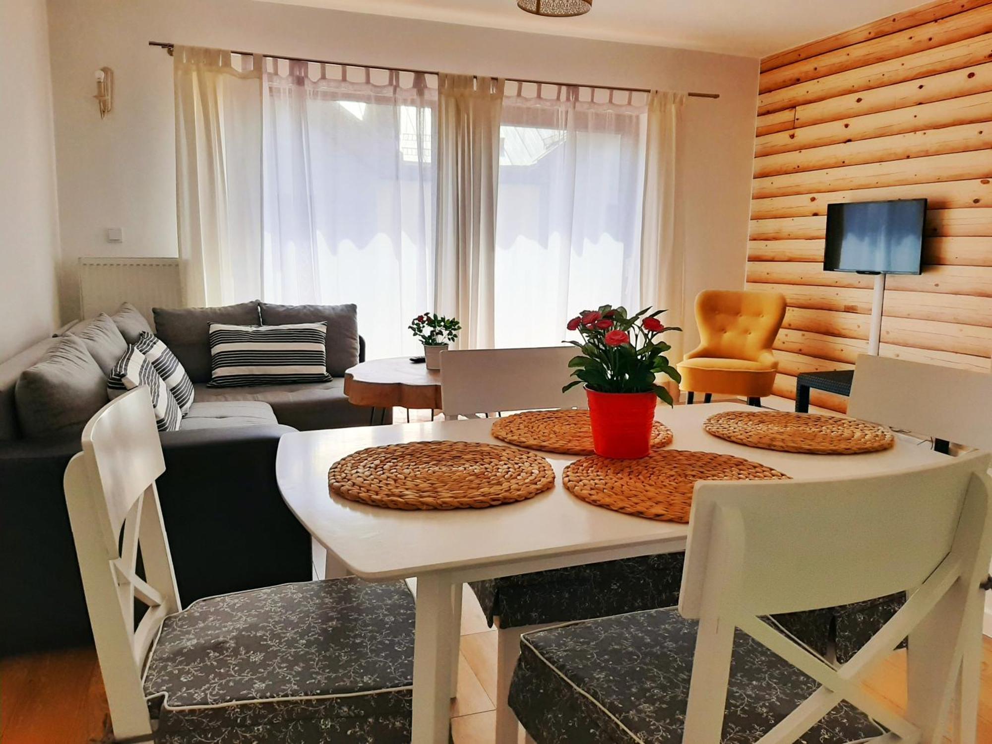 Apartamenty Zloty Widok ชเจอร์ค ภายนอก รูปภาพ