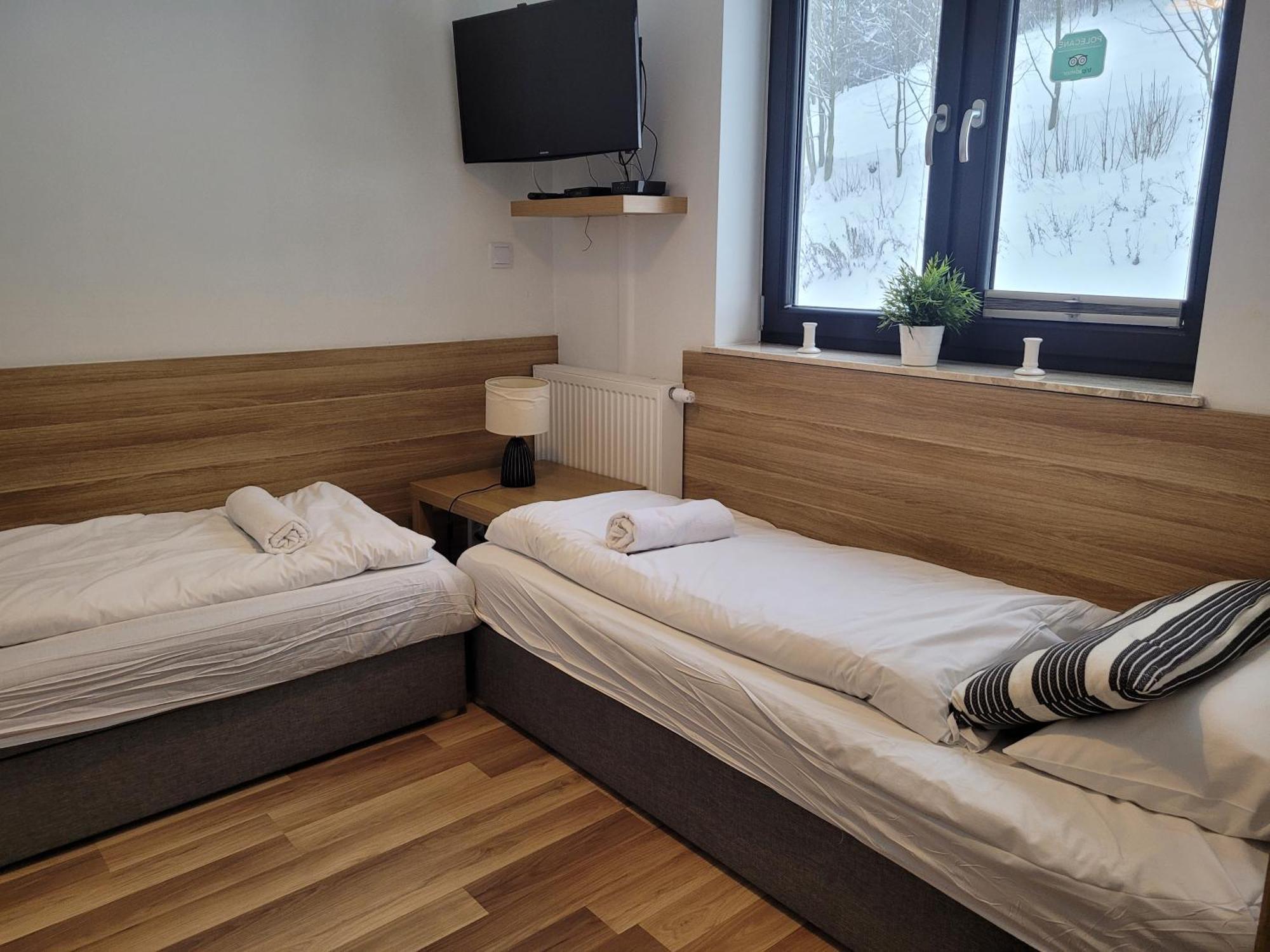 Apartamenty Zloty Widok ชเจอร์ค ภายนอก รูปภาพ