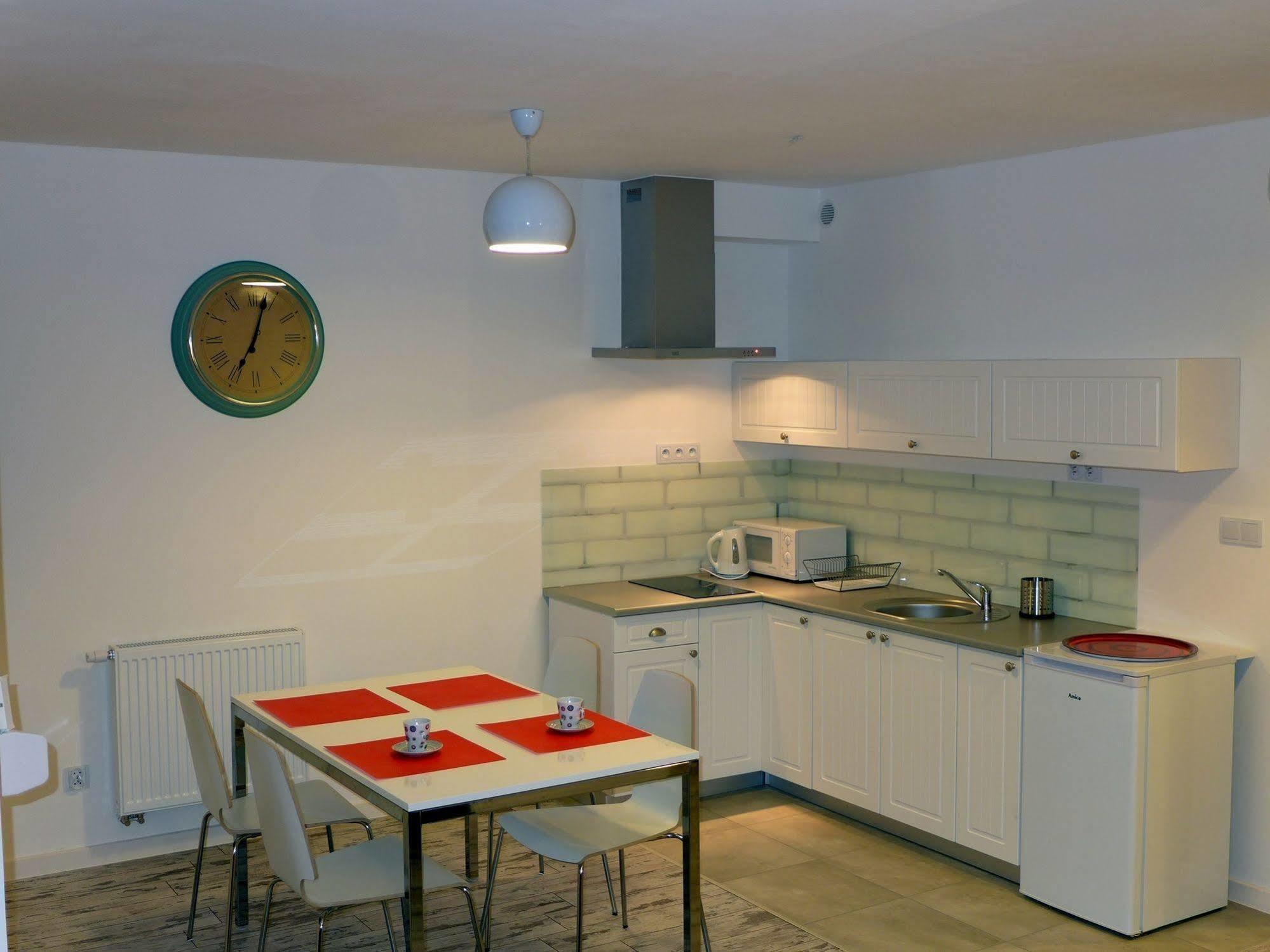 Apartamenty Zloty Widok ชเจอร์ค ภายนอก รูปภาพ