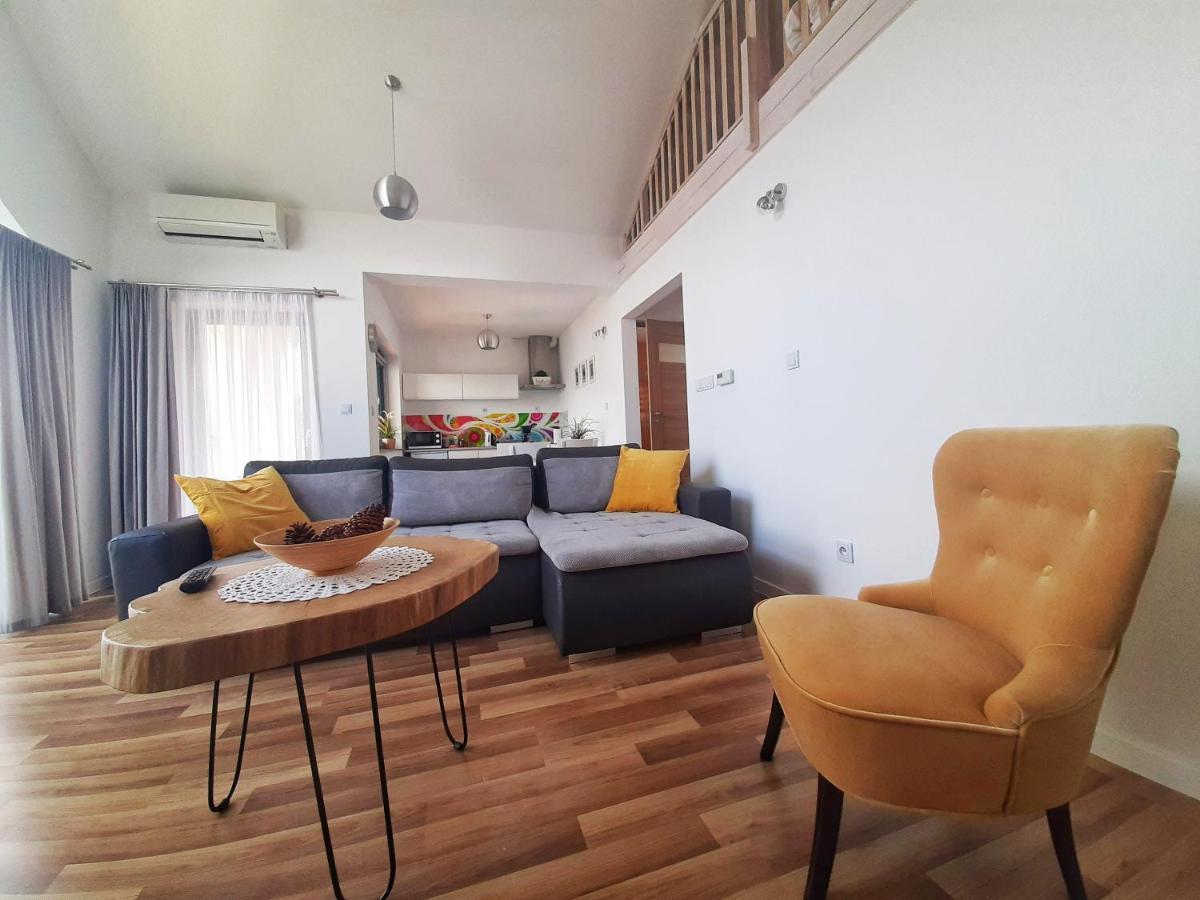 Apartamenty Zloty Widok ชเจอร์ค ภายนอก รูปภาพ